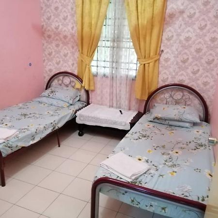 Homestay Perpaduan, Taman Bercham Raya Ulu Kinta Ipoh Perak Kampong Batu Lapan  외부 사진